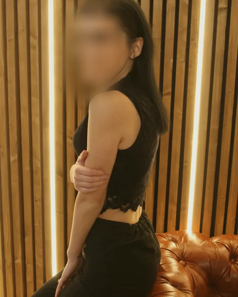 Fay, 28