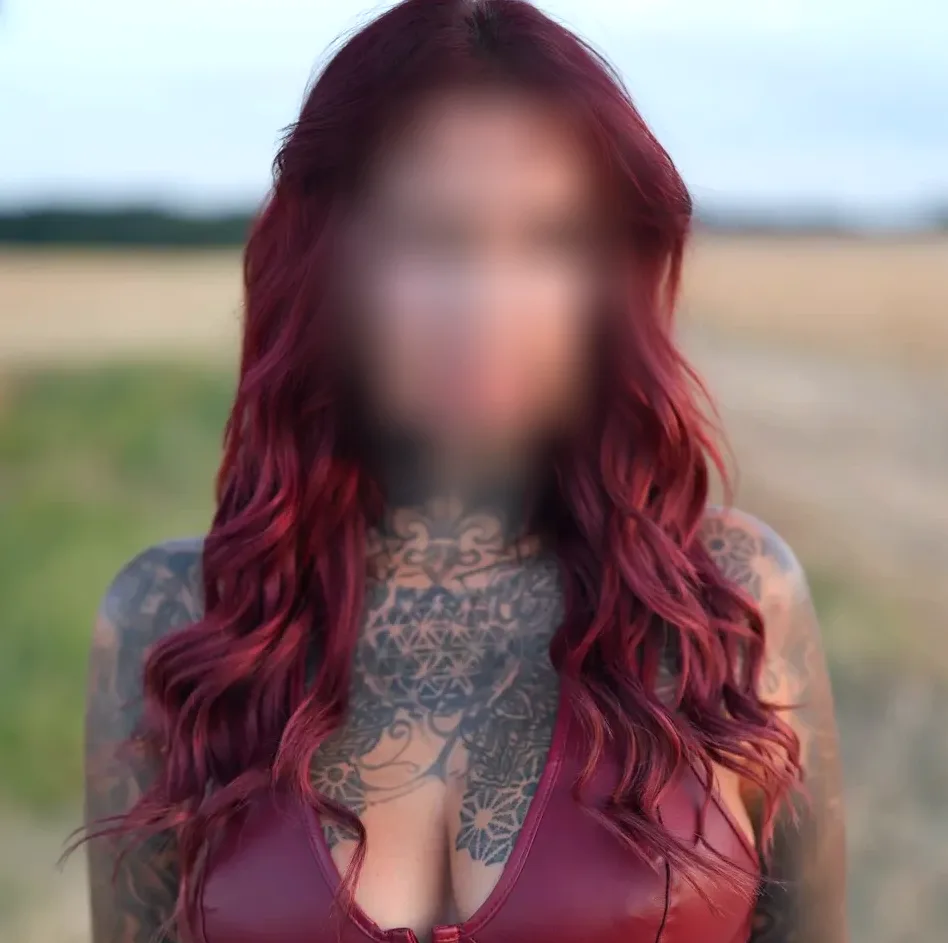 Leyla, 37
