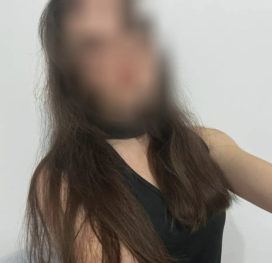 Nour, 32