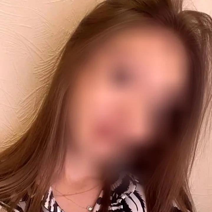 Yasmin, 22